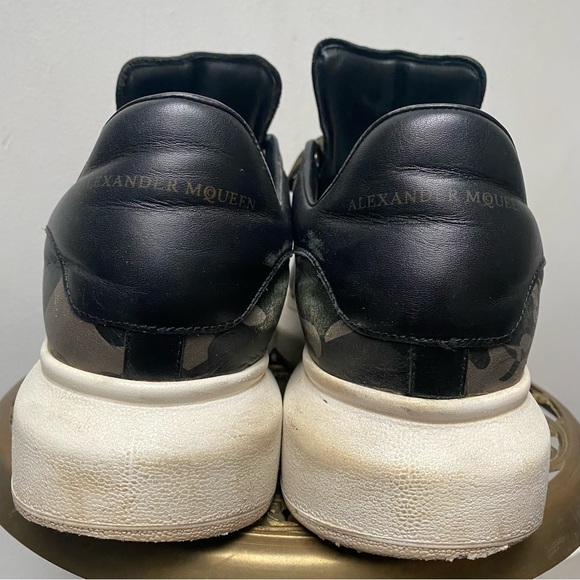 Alexander McQueen Oversized Camo Sneakers - Picture 4 of 14